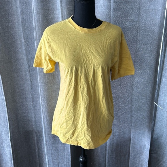 Yellow Urban Outfitters Tee - Picture 1 of 3